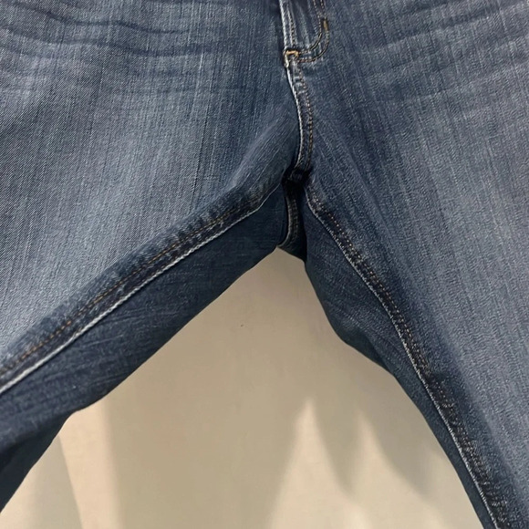 L.L. Bean Women's True Shape Jeans, High-Rise Bootcut Size 12 - Picture 4 of 7